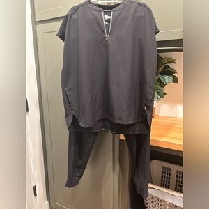 Healing hands scrubs